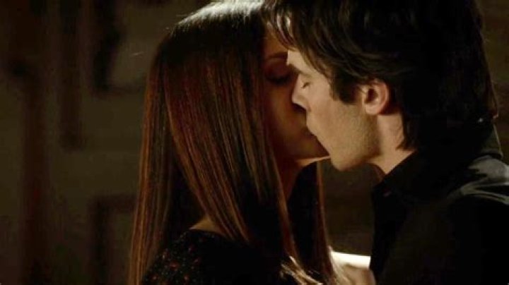 The Vampire Diaries — Season 3 Episode 10 Recap — Damon Kisses Elena – Hollywood Life