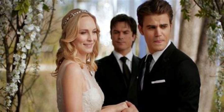 Caroline’s Wedding Dress Photos — Stuns With Stefan – Hollywood Life