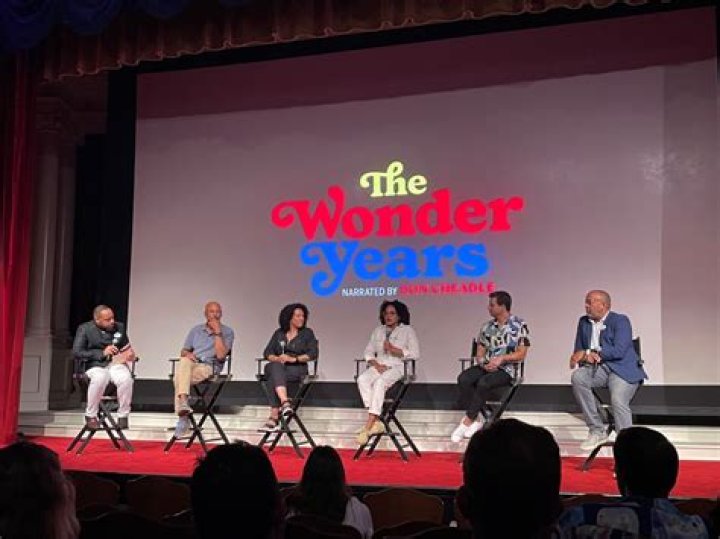 ‘The Wonder Years’: 15 Fun Facts About The Series 30 Years Later