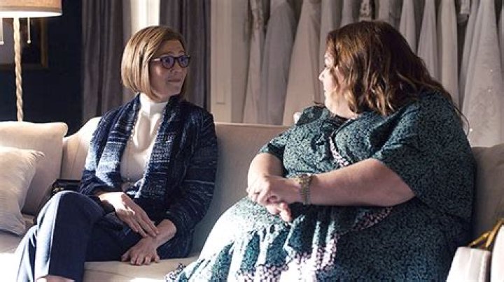 Mandy Moore Reveals Rebecca’s Reaction To Katoby Breakup – Hollywood Life