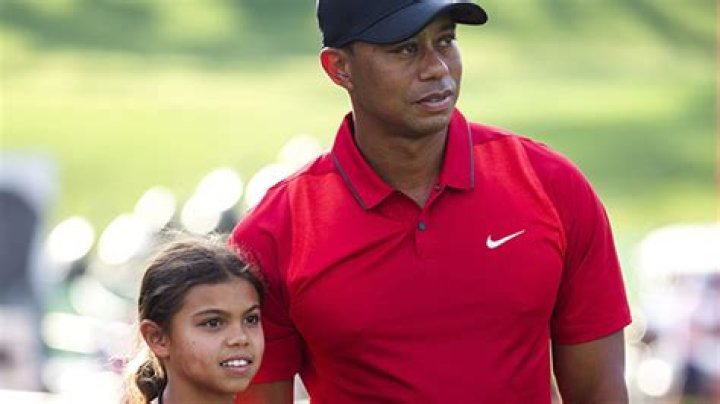Tiger Woods’ Daughter Sam Serves as His Caddie at PNC Championship – Hollywood Life