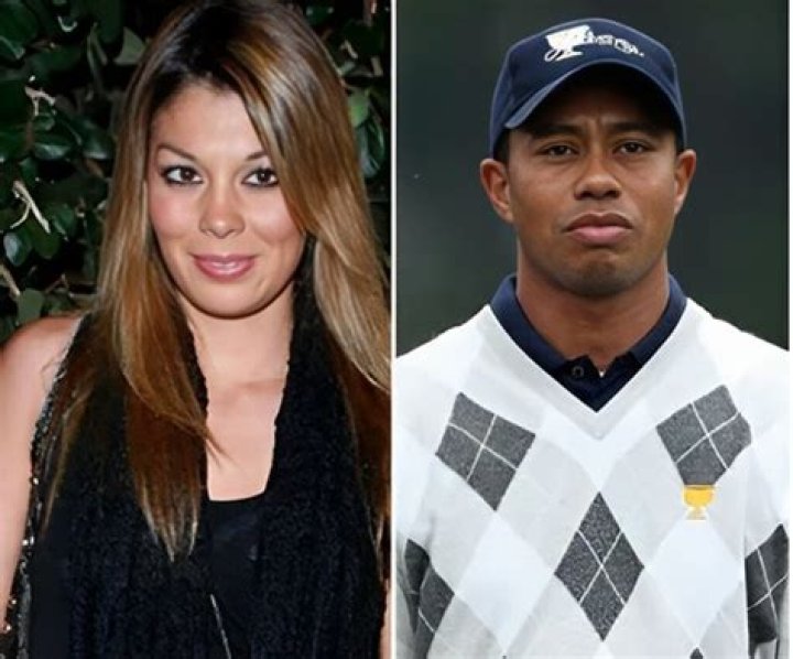 Texting Two Mistresses At the Same Time! – Hollywood Life