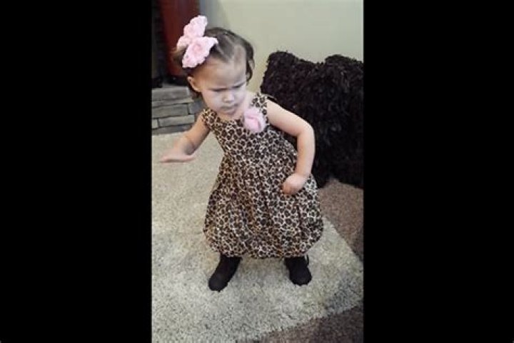 [WATCH] Toddler Dances To LL Cool J’s Hit Song ‘Going Back To Cali’ – Hollywood Life