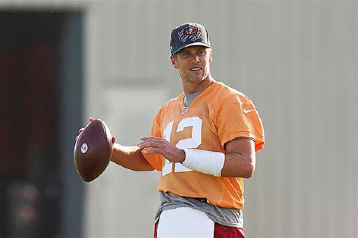 Tom Brady Confesses His Main ‘Focus’ Is Football As He Deals With ‘Obstacles’ After Gisele Split