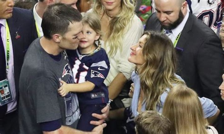 Tom Brady & Gisele Bundchen’s Sweetest Pics With Their Kids At Super Bowls Over The Years