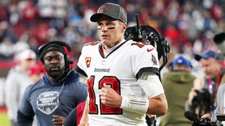 Tom Brady Reacts To Speculation He’s Coming Out Of Retirement – Hollywood Life