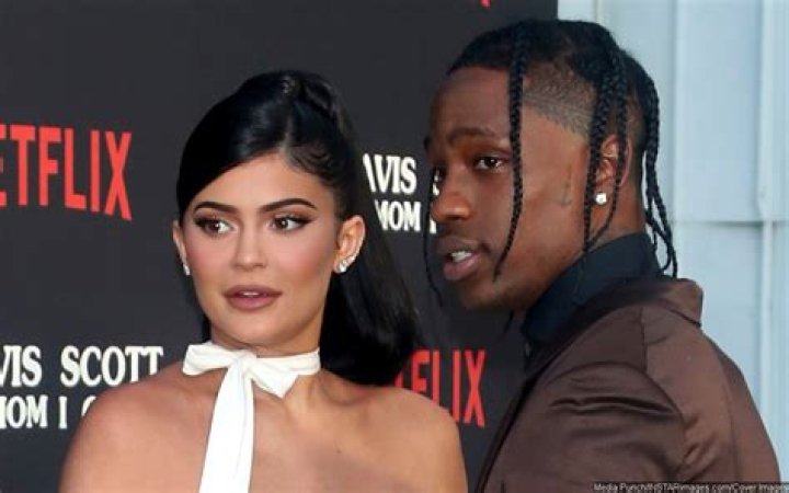 Travis Scott Parties At Strip Club As Pregnant Kylie Jenner Is Nowhere In Sight – Hollywood Life