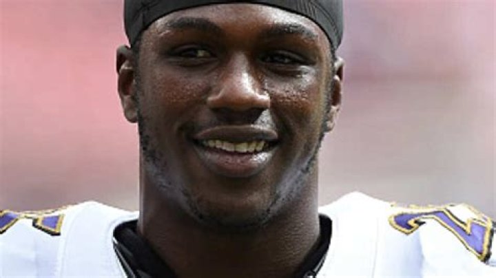Tray Walker Celebrity Profile – Hollywood Life