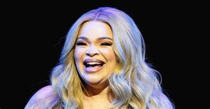 Trisha Paytas & Jon Hill Kiss & Jaclyn Hill Fans Go Off — Photo – Hollywood Life