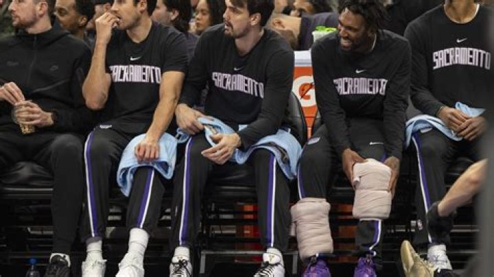 Tristan Thompson Benched By Sacramento Kings: Details – Hollywood Life