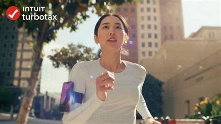 [VIDEO] TurboTax Super Bowl Commercial 2017 — See Humpty Dumpty’s Recovery – Hollywood Life