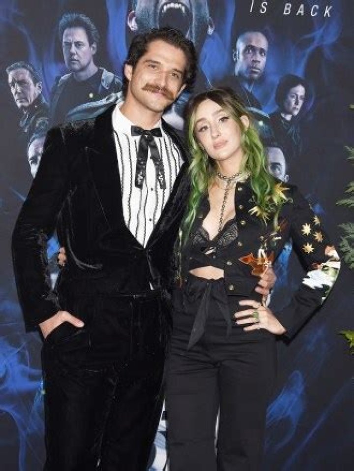 Tyler Posey: ‘Teen Wolf’ Star Strips Down At MTV Fandom Awards — Pics