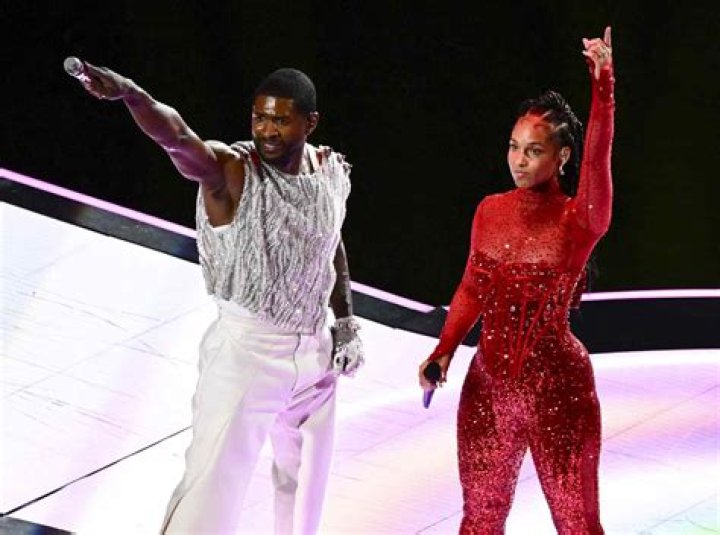 Usher Addresses Cozy Super Bowl Hug With Alicia Keys: ’No Disrespect’