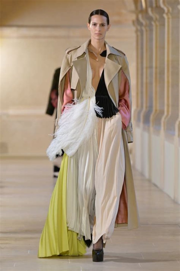 Victoria Beckham Celebrity Profile – Hollywood Life