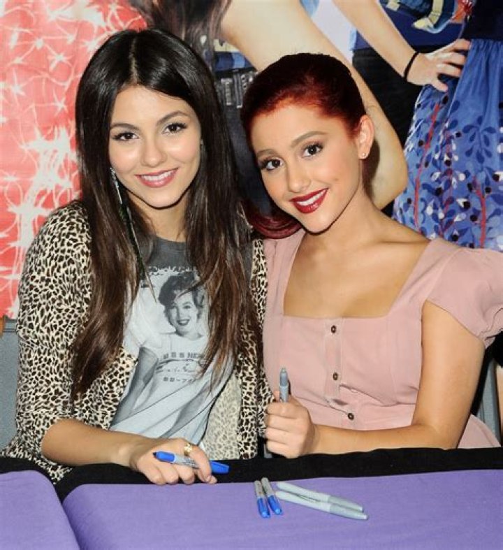 Victoria Justice Talks Ariana Grande Feud Rumors On ‘Victorious’ – Hollywood Life