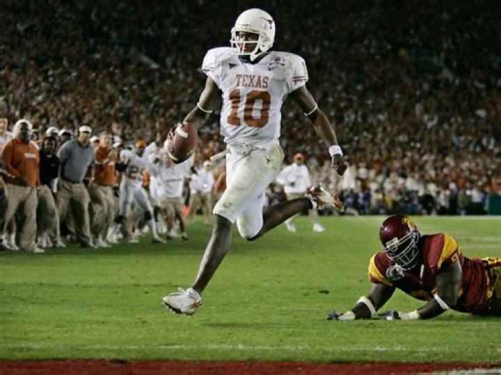 Vince Young Bio – Hollywood Life