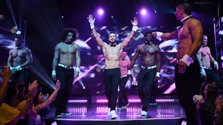 The Fitness & Diet Plan He Used For Chippendales – Hollywood Life