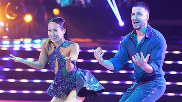 Vinny Guadagnino & Partner Koko Iwasaki On Being ‘DWTS’ ‘Underdogs’ – Hollywood Life
