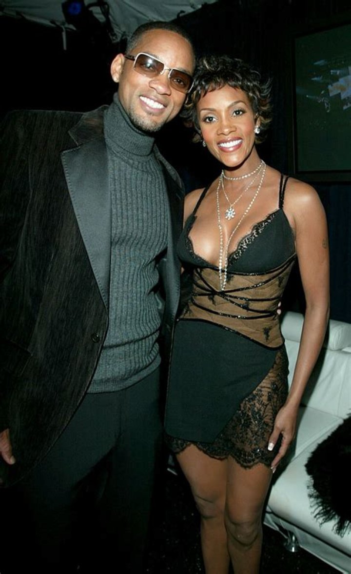 Vivica A. Fox Wishes Will Smith A Happy Birthday With A Kissing Pic – Hollywood Life