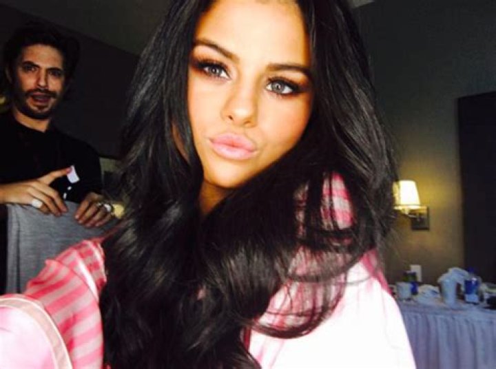 VS Fashion Show: Participants Document 2015 Show Airing — Pics