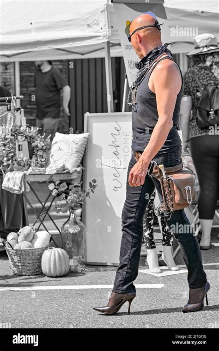 Wendy Williams Apologizes For Saying Gay Men Shouldn’t Wear Heels & Skirts & Vows To ‘Do Better’