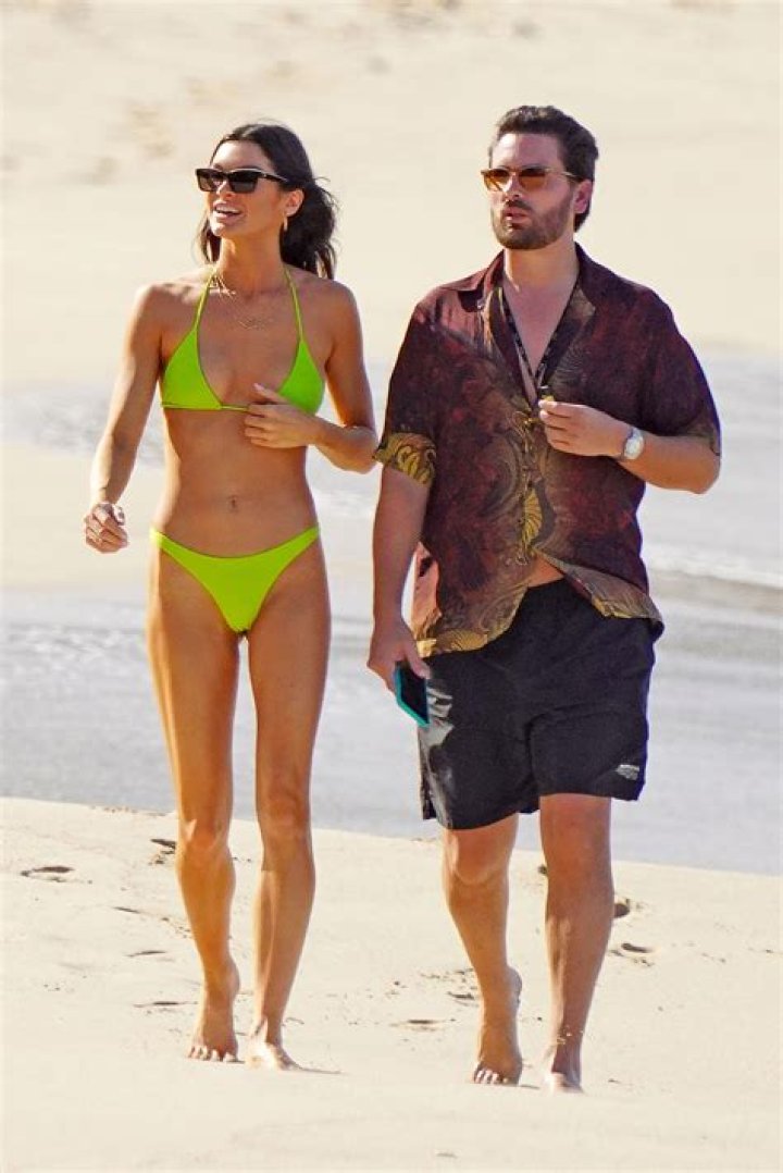 Who Is Bella Banos? 5 Things About Scott Disick’s Mystery Woman – Hollywood Life