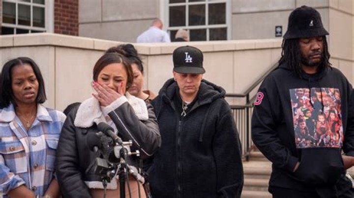 Who Is Ben Waites? About The Gospel Singer On ‘AGT’ Season 17 – Hollywood Life