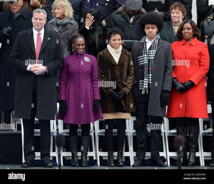 5 Things To Know About NYC Mayor’s Daughter – Hollywood Life