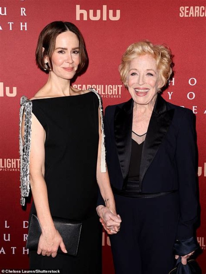 Who Is Holland Taylor? All About Sarah Paulson’s Partner – Hollywood Life