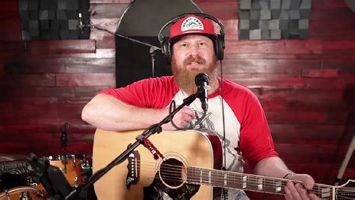 Who Is Jake Flint? 5 Things About The Late Country Singer – Hollywood Life