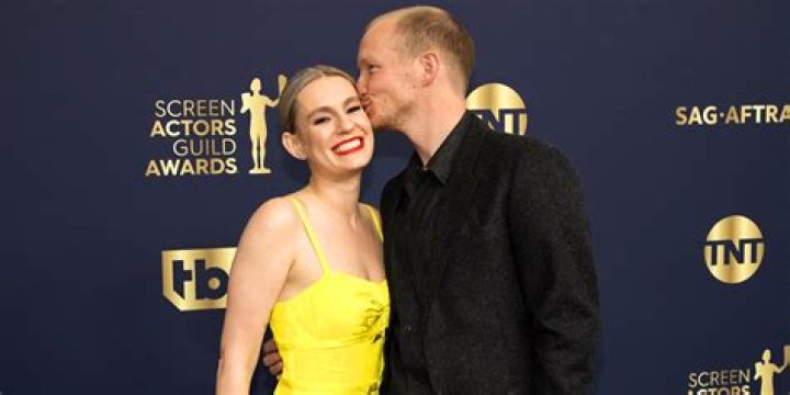 Who Is Jefferson White? About The Actor Playing Sean On ‘Chicago P.D.’ – Hollywood Life