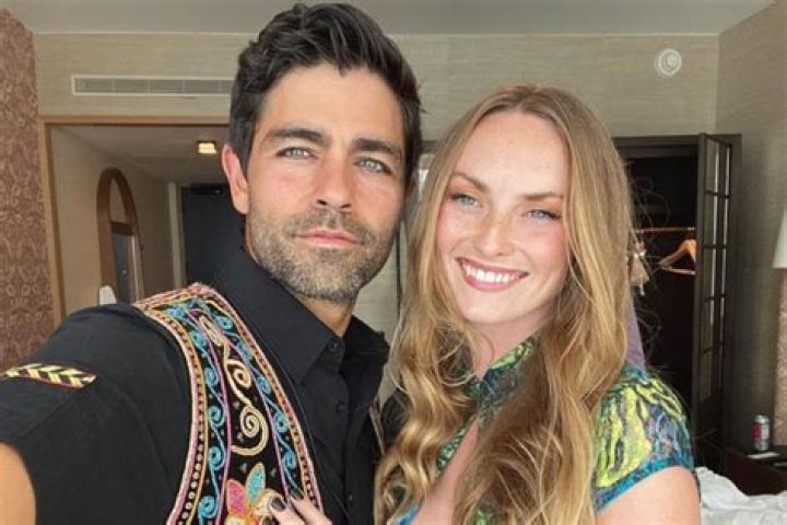 5 Things About Adrian Grenier’s Wife – Hollywood Life