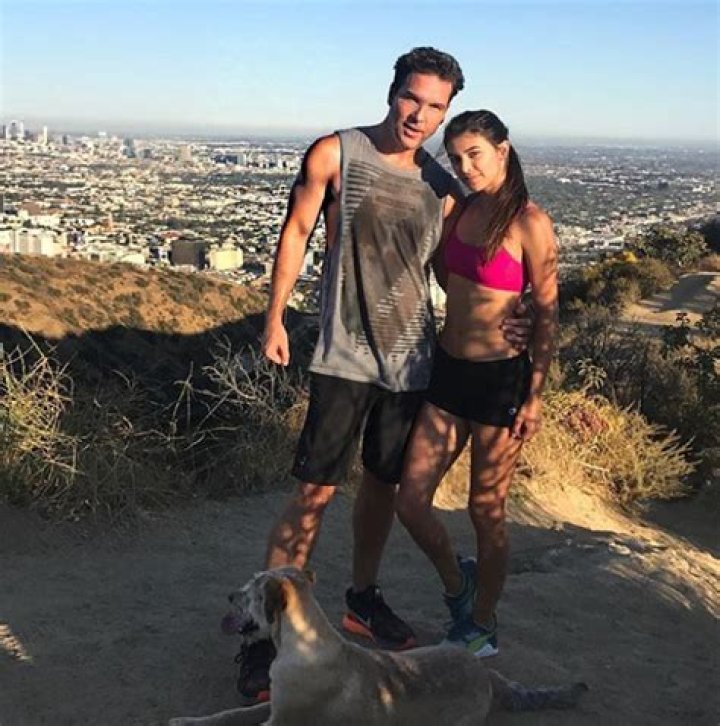 Who Is Kelsi Taylor? 5 Things Abut Dane Cook’s Fiancee – Hollywood Life