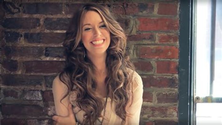 Who Is Kylie Rae Harris? Country Singer Dies In Car Accident – Hollywood Life