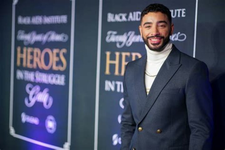 Who Is Laith Ashley? 5 Things To Know About The Transgender Model – Hollywood Life