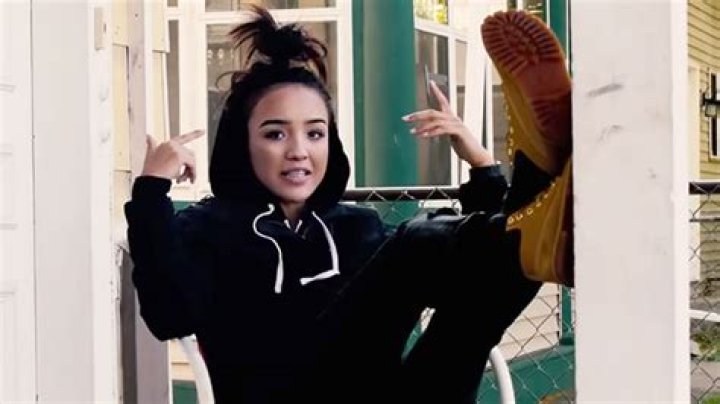 Who Is Lexii Alijai? 5 Things To Know About Rapper Who Died At Age 21 – Hollywood Life