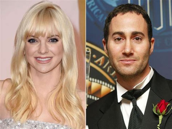 Who Is Michael Barrett? 5 Facts On Anna Faris’ Husband – Hollywood Life