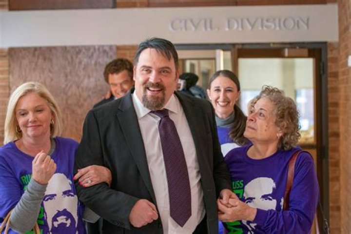 Who Is Pam Hupp? About The Killer Renee Zellweger Plays In NBC Show – Hollywood Life