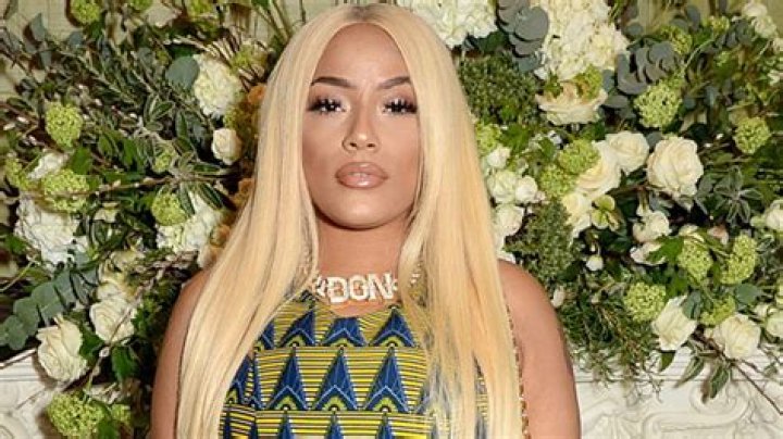 5 Things About British Rapper & Drake’s New Date – Hollywood Life