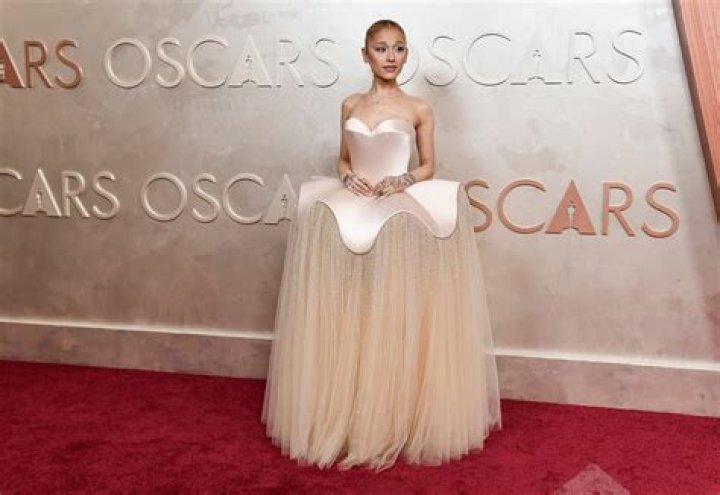 Worst Dressed: Oscar Fashion Gone Wrong — 2015 Academy Awards Red Carpet