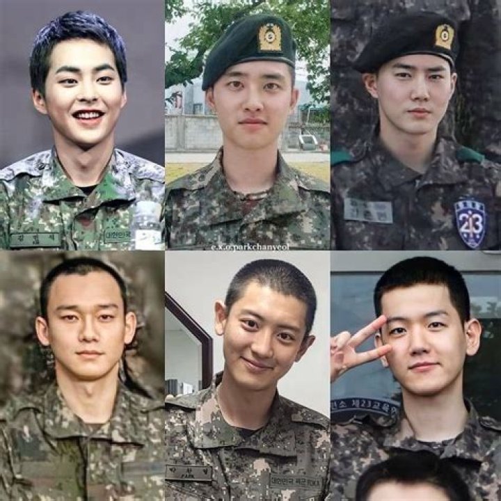 EXO Fans Get Teary-Eyed After Yixing Joins Group To See Kyungsoo Off To His Military Enlistment