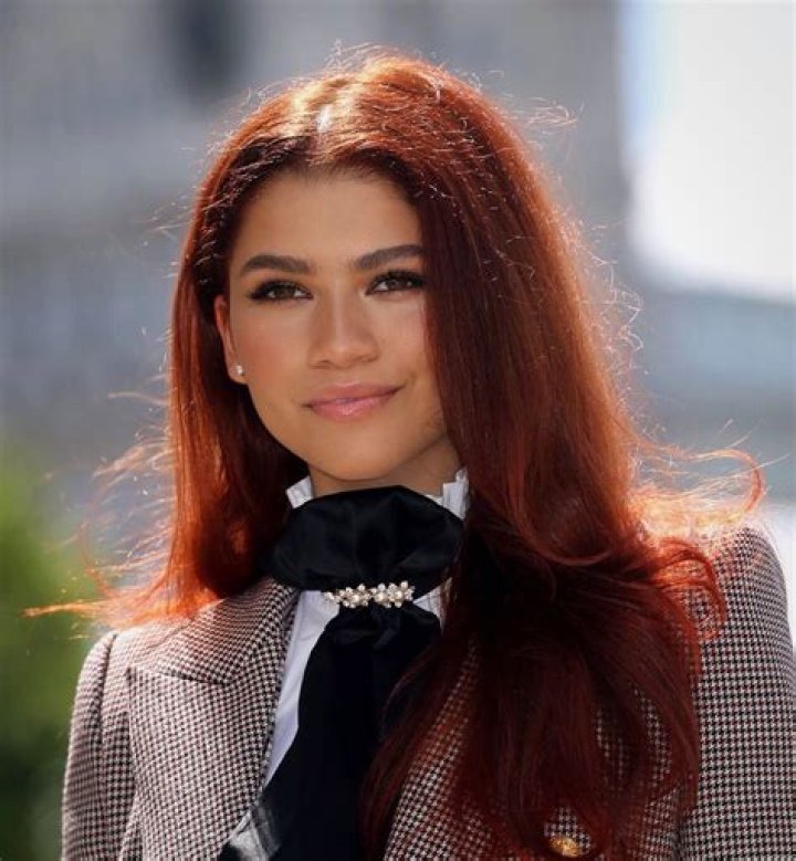 Zendaya’s Red Hair At ‘Spider-Man’ Event Channels Classic ‘MJ’ Vibes – Hollywood Life
