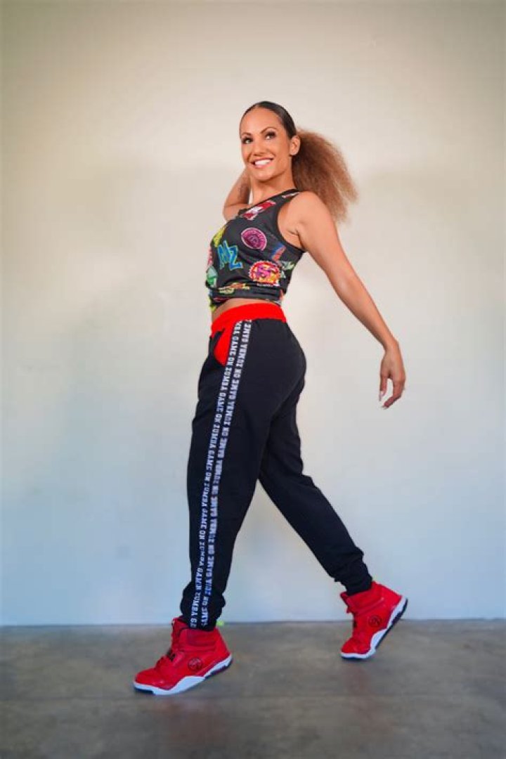 Why Zumba Is The Best Quarantine Workout To Stay In Shape – Hollywood Life